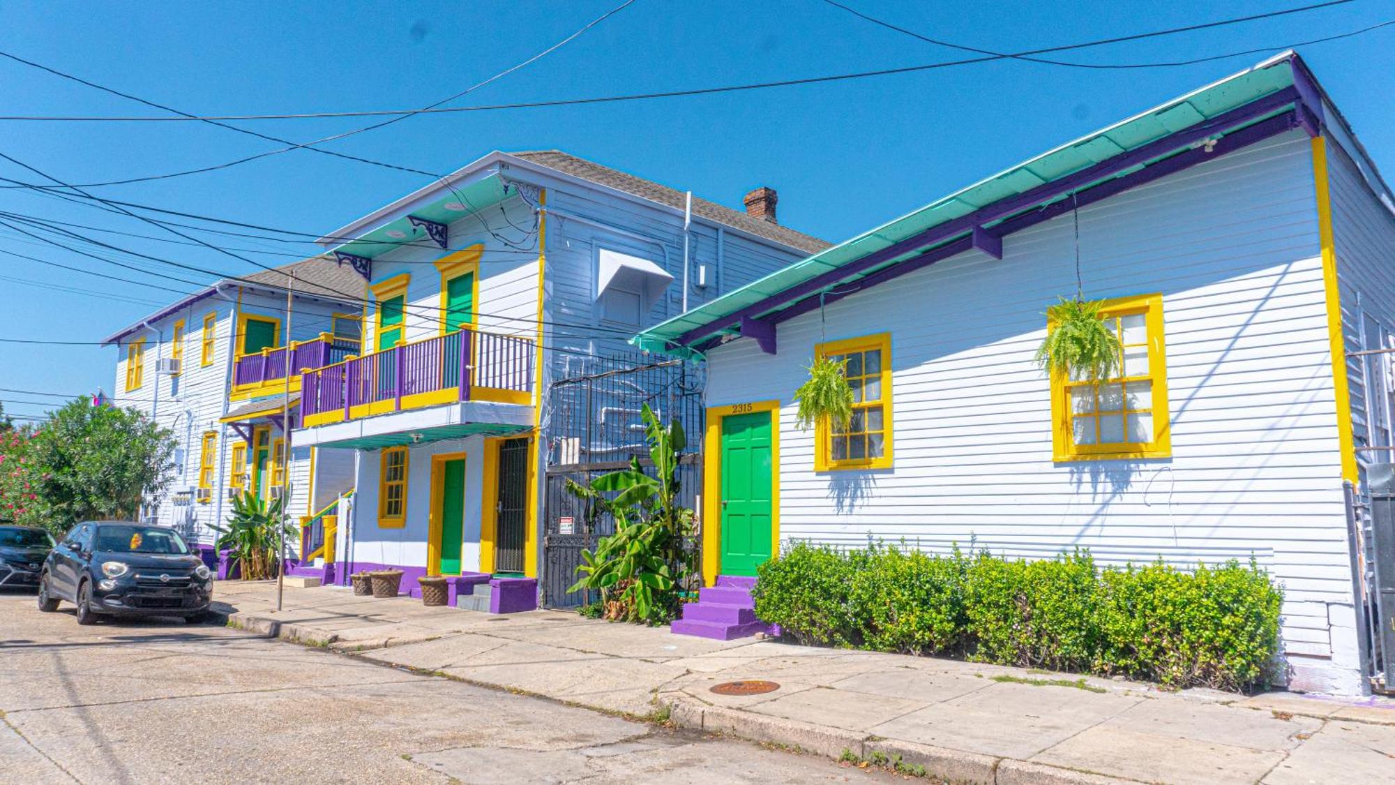 Historic Mardi Gras Inn Новый Орлеан Экстерьер фото