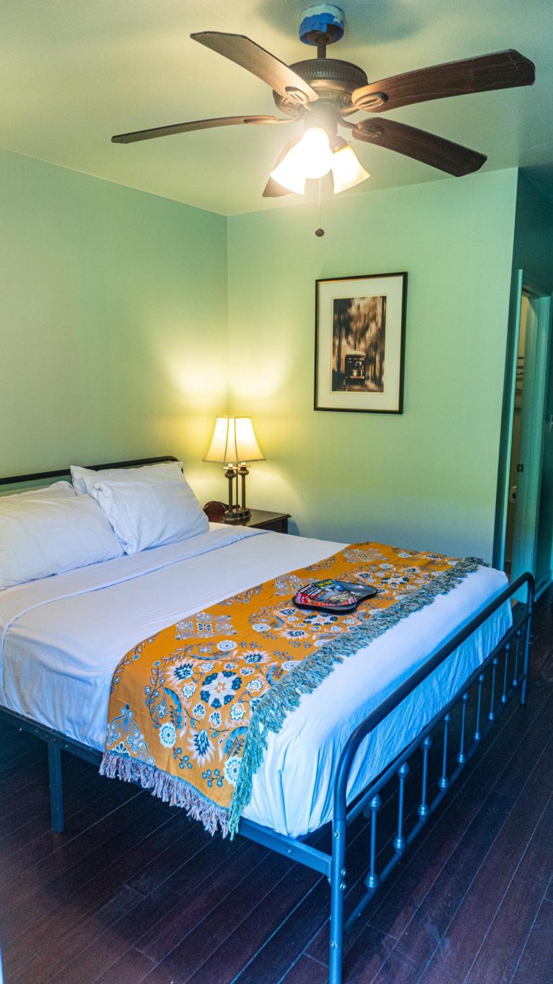 Historic Mardi Gras Inn Новый Орлеан Экстерьер фото
