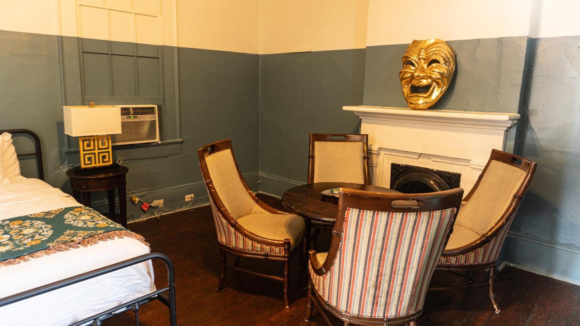 Historic Mardi Gras Inn Новый Орлеан Экстерьер фото