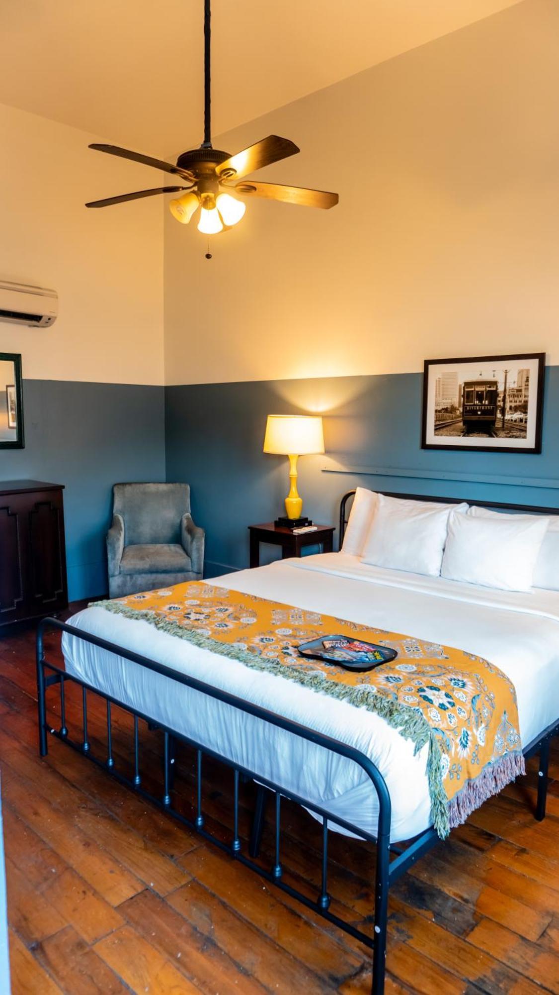Historic Mardi Gras Inn Новый Орлеан Экстерьер фото
