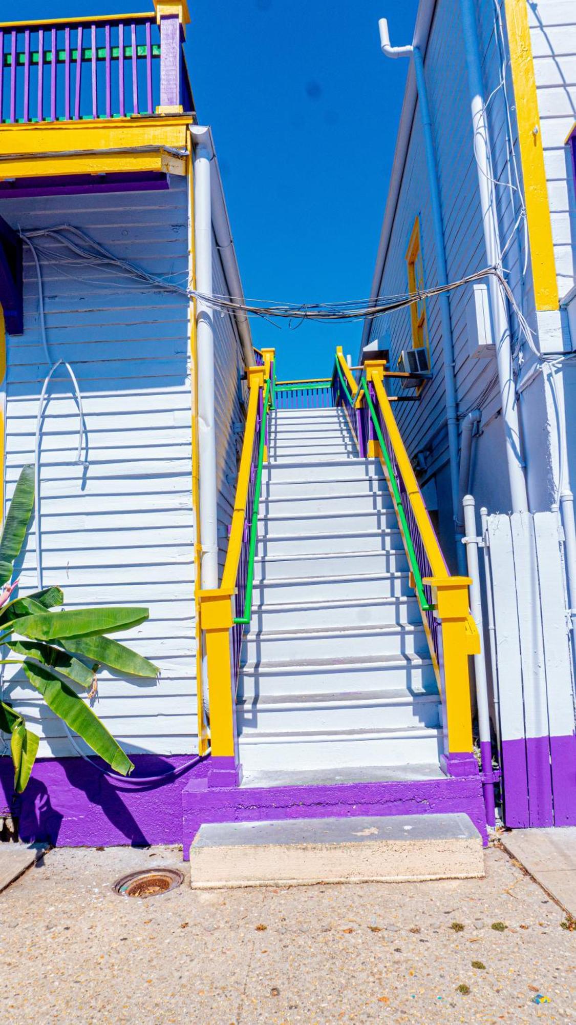 Historic Mardi Gras Inn Новый Орлеан Экстерьер фото