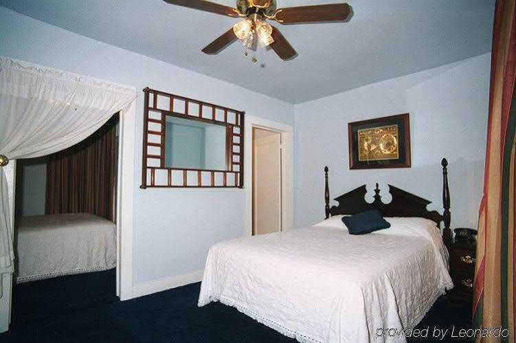 Historic Mardi Gras Inn Новый Орлеан Экстерьер фото