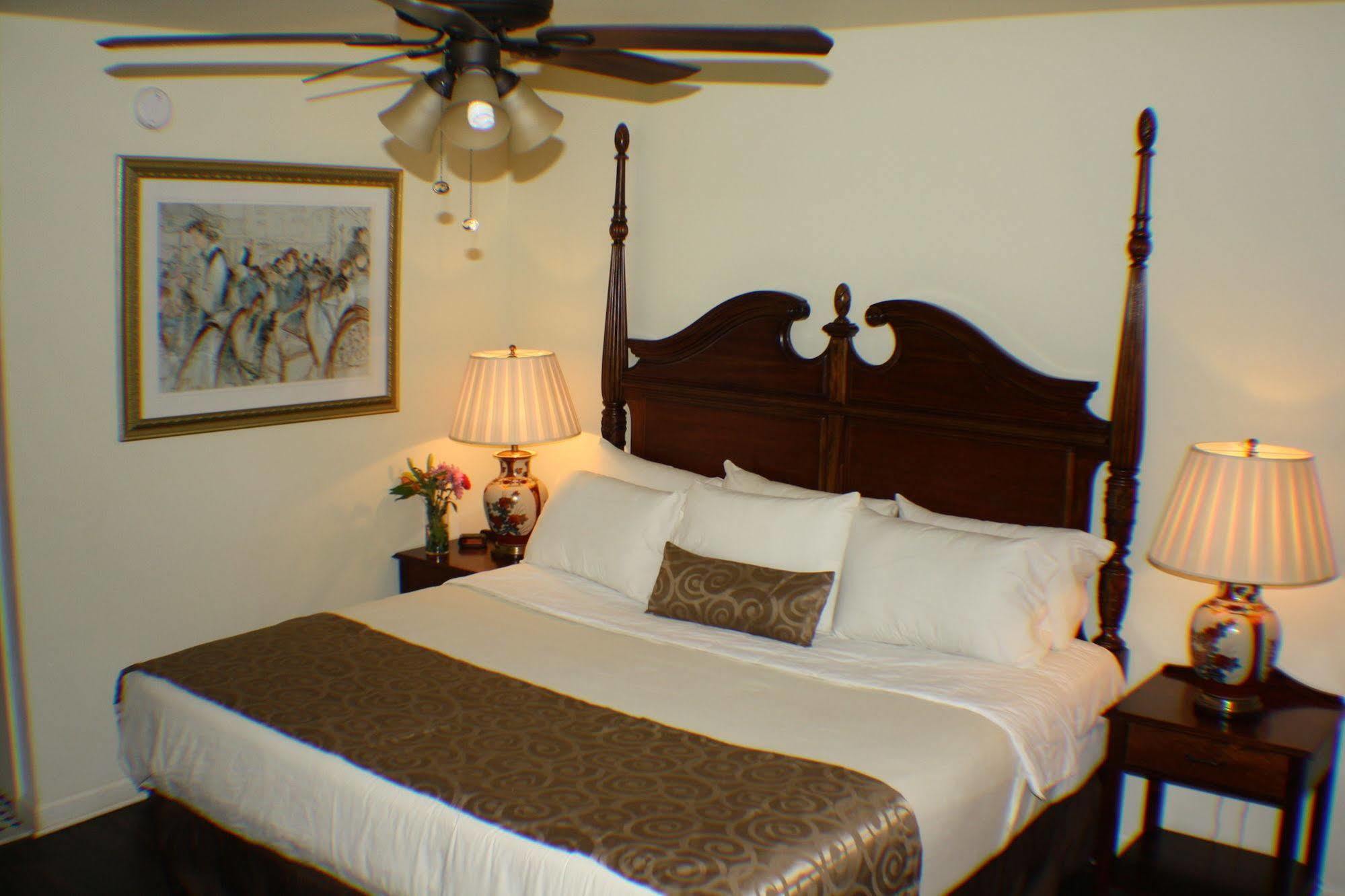 Historic Mardi Gras Inn Новый Орлеан Экстерьер фото